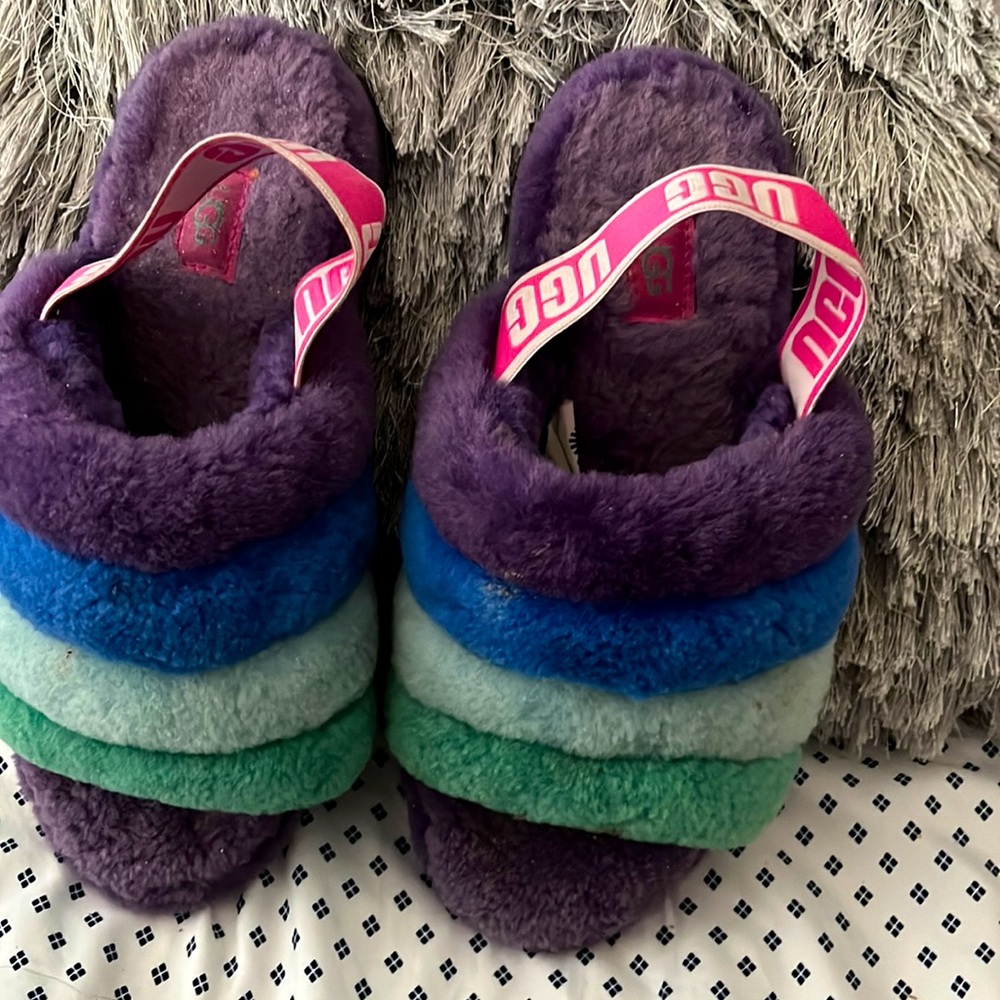 Authentic Ugg Slides